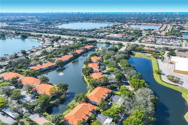 2450 Old Groves RD # 201, Naples, FL 34109
