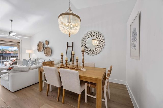 2450 Old Groves RD # 201, Naples, FL 34109