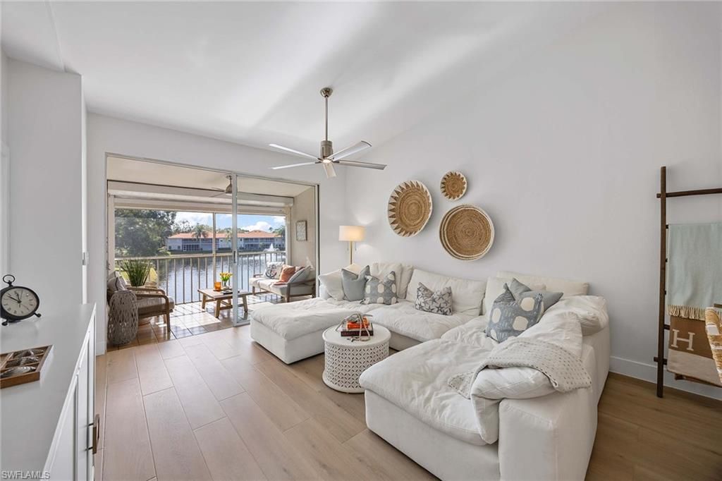 2450 Old Groves RD # 201, Naples, FL 34109