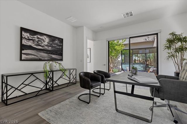 78 Pristine Glen Street, Las Vegas, NV 89135