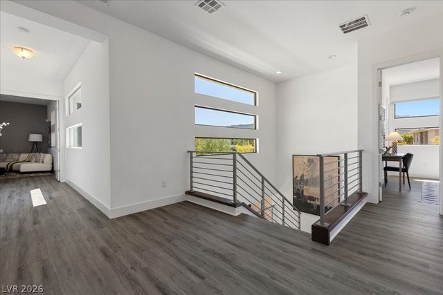 78 Pristine Glen Street, Las Vegas, NV 89135