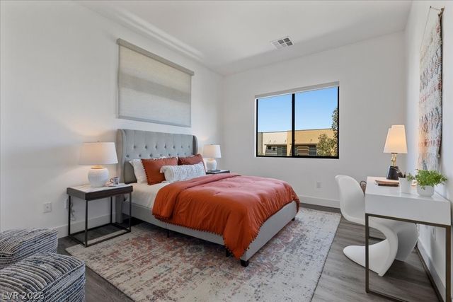 78 Pristine Glen Street, Las Vegas, NV 89135