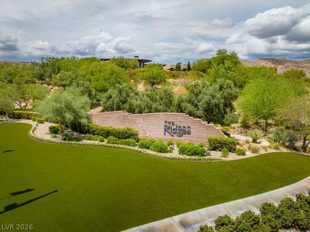78 Pristine Glen Street, Las Vegas, NV 89135