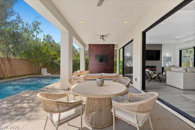 78 Pristine Glen Street, Las Vegas, NV 89135