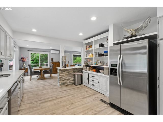 24382 S ELWOOD Rd, Colton, OR 97017