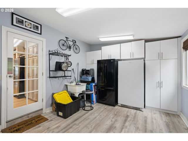 24382 S ELWOOD Rd, Colton, OR 97017