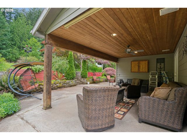 24382 S ELWOOD Rd, Colton, OR 97017