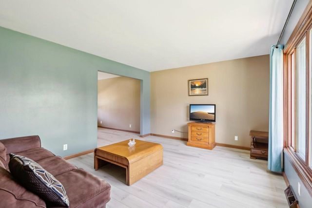 W156N10303 Pilgrim ROAD, Germantown, WI 53022