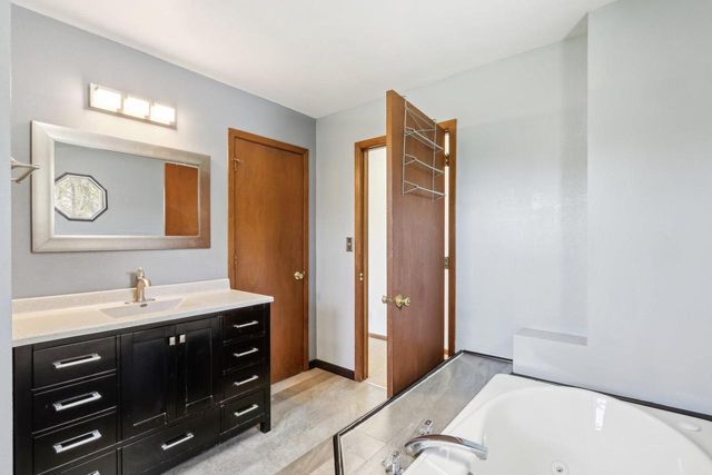 W156N10303 Pilgrim ROAD, Germantown, WI 53022