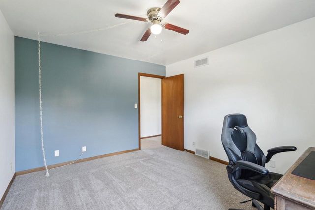 W156N10303 Pilgrim ROAD, Germantown, WI 53022