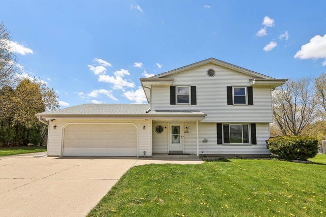 W156N10303 Pilgrim ROAD, Germantown, WI 53022