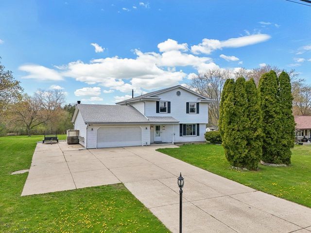 W156N10303 Pilgrim ROAD, Germantown, WI 53022