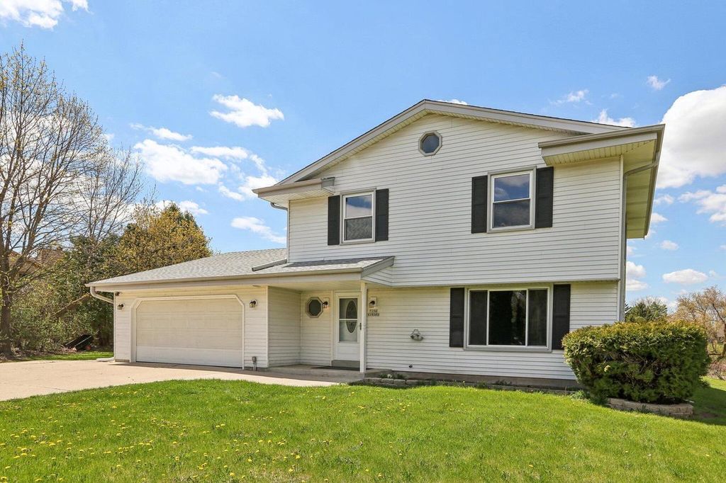 W156N10303 Pilgrim ROAD, Germantown, WI 53022