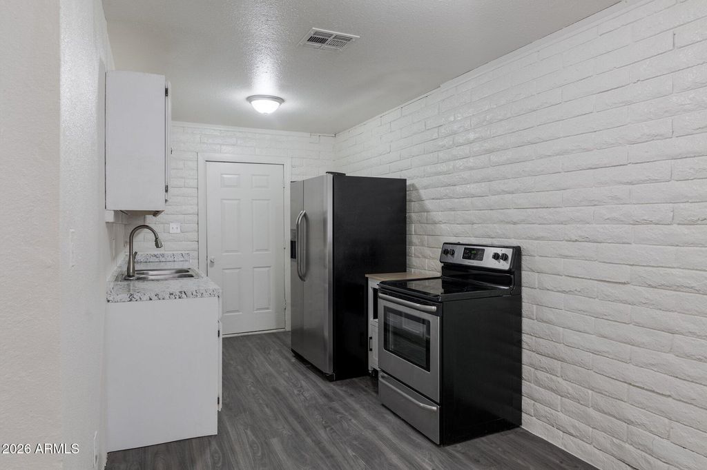 3111 W Jefferson Street 1, Phoenix, AZ 85009