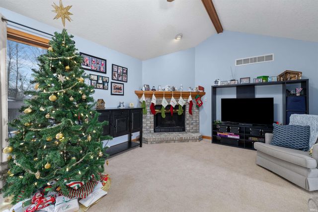 9530 Mill Ridge Run, Fort Wayne, IN 46835