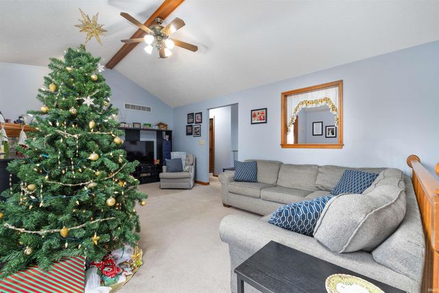 9530 Mill Ridge Run, Fort Wayne, IN 46835