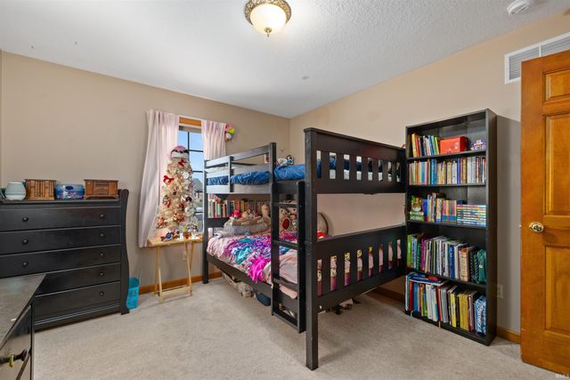 9530 Mill Ridge Run, Fort Wayne, IN 46835