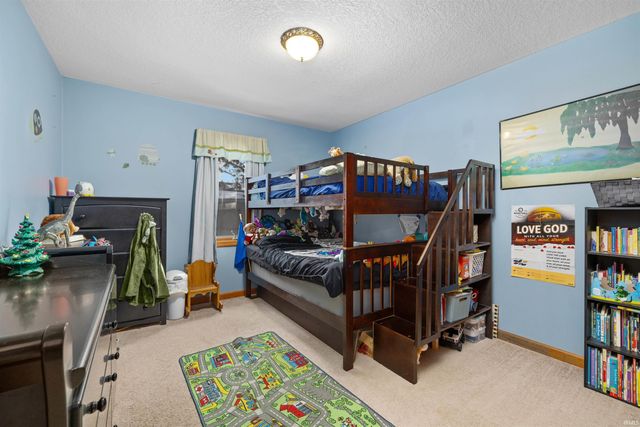 9530 Mill Ridge Run, Fort Wayne, IN 46835