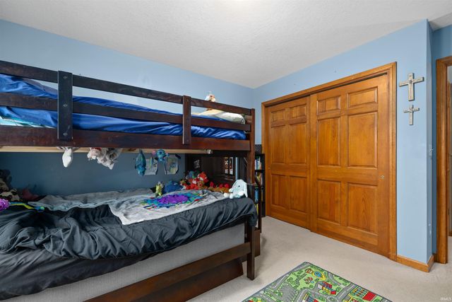 9530 Mill Ridge Run, Fort Wayne, IN 46835