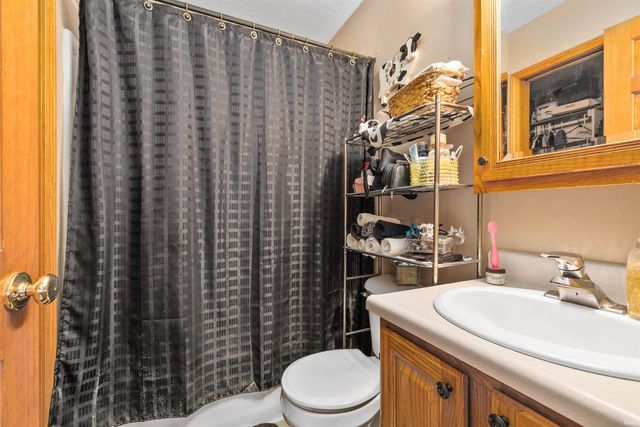 9530 Mill Ridge Run, Fort Wayne, IN 46835