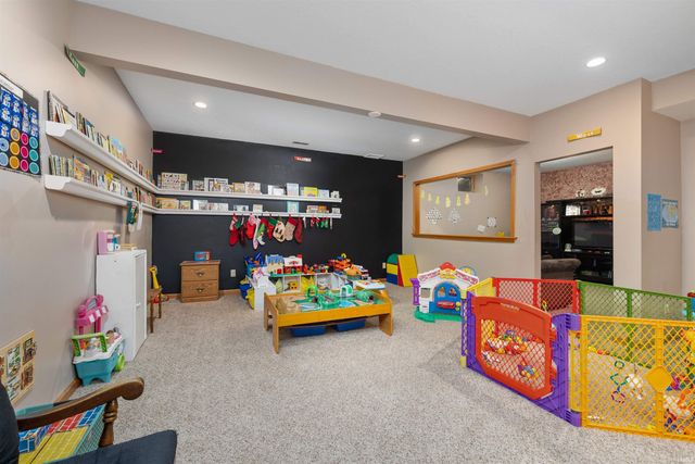 9530 Mill Ridge Run, Fort Wayne, IN 46835