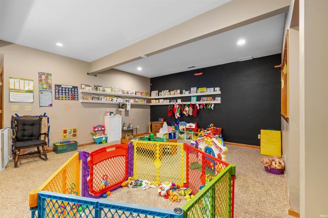 9530 Mill Ridge Run, Fort Wayne, IN 46835