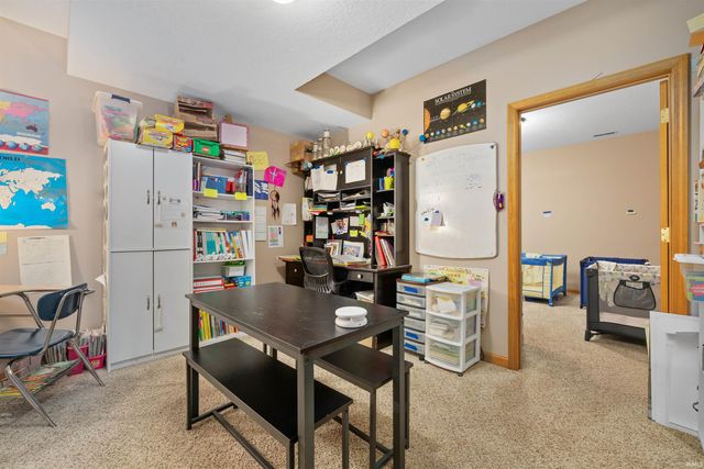 9530 Mill Ridge Run, Fort Wayne, IN 46835