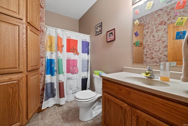 9530 Mill Ridge Run, Fort Wayne, IN 46835