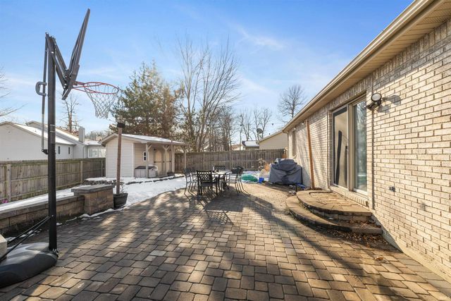 9530 Mill Ridge Run, Fort Wayne, IN 46835