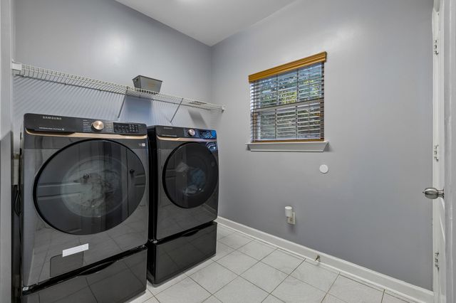 2133 Christina Ct, Hermitage, TN 37076