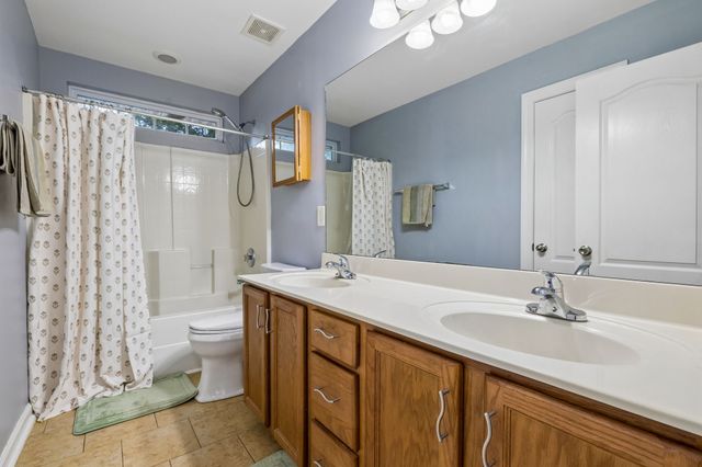 2133 Christina Ct, Hermitage, TN 37076