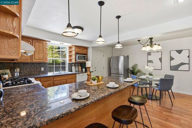 1711 WILLOW STREET, Alameda, CA 94501
