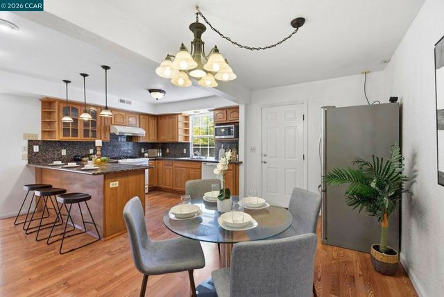 1711 WILLOW STREET, Alameda, CA 94501