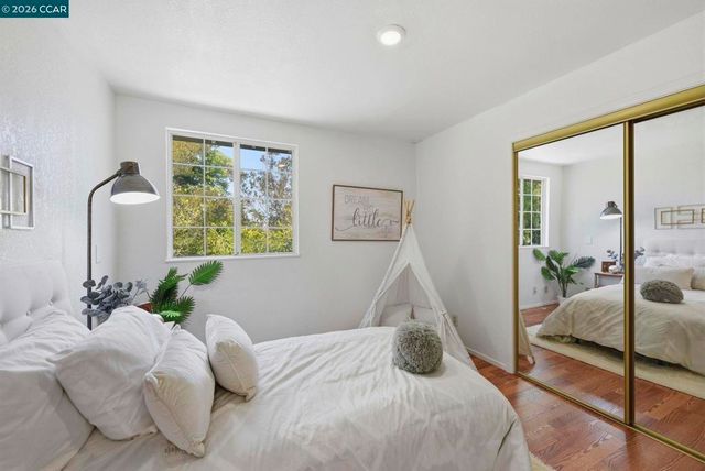 1711 WILLOW STREET, Alameda, CA 94501