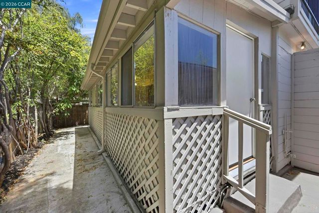 1711 WILLOW STREET, Alameda, CA 94501