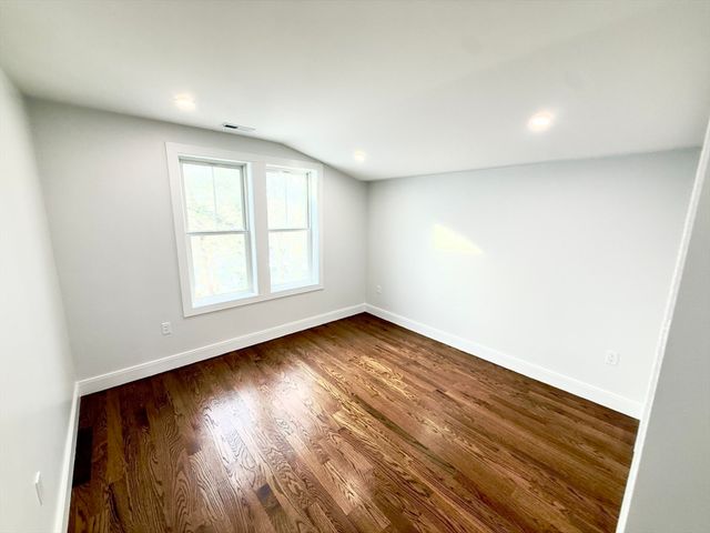 40 Centre St, Danvers, MA 01923