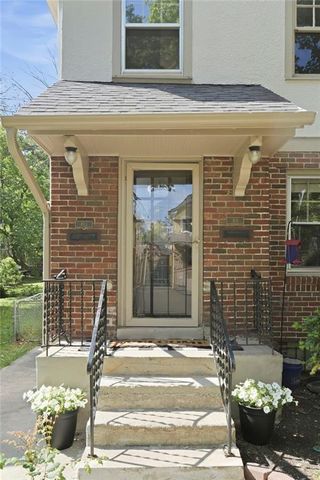 401-403 E 63rd Terrace, Kansas City, MO 64110