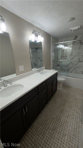 8796 Evergreen Drive, Mentor, OH 44060