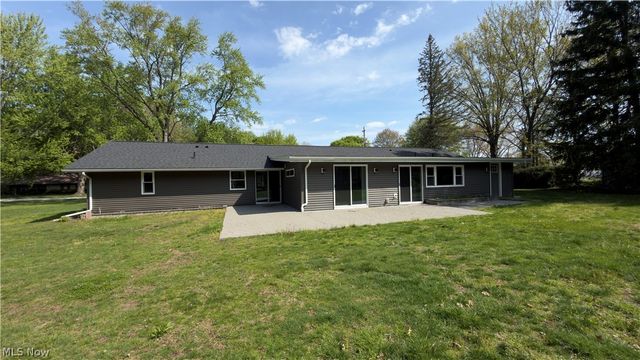 8796 Evergreen Drive, Mentor, OH 44060
