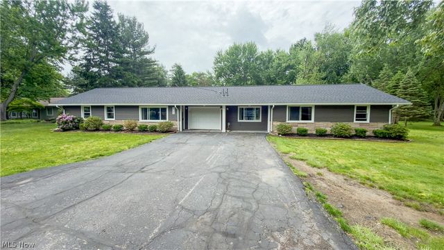 8796 Evergreen Drive, Mentor, OH 44060
