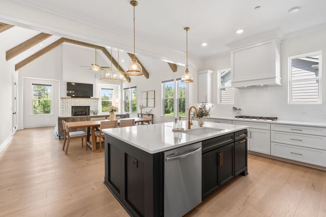 1116 Angela Ann Ct, Nolensville, TN 37135