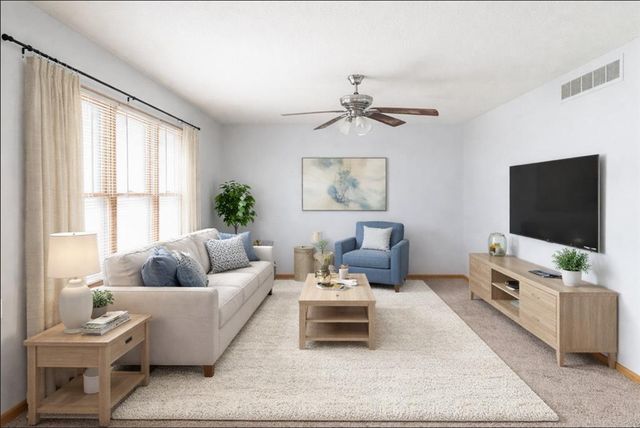 907 S Jones Road, Independence, MO 64056