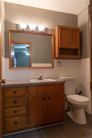 907 S Jones Road, Independence, MO 64056