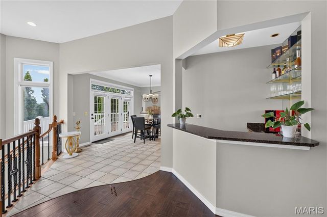 2325 Sterling Pointe Drive, Chesterfield, MO 63005