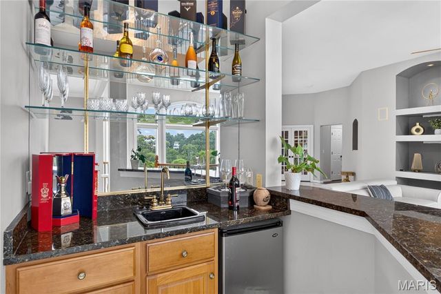 2325 Sterling Pointe Drive, Chesterfield, MO 63005