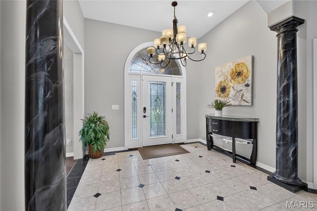 2325 Sterling Pointe Drive, Chesterfield, MO 63005
