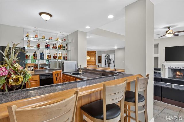 2325 Sterling Pointe Drive, Chesterfield, MO 63005