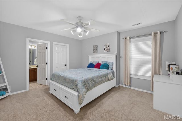 2325 Sterling Pointe Drive, Chesterfield, MO 63005