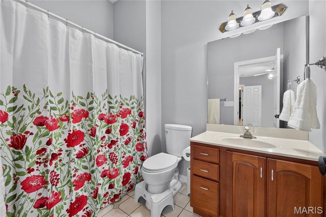 2325 Sterling Pointe Drive, Chesterfield, MO 63005