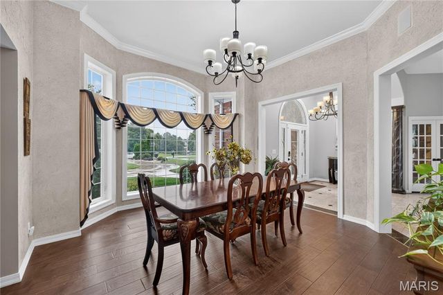 2325 Sterling Pointe Drive, Chesterfield, MO 63005